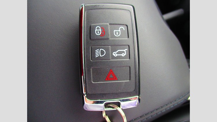 2024 認定中古車 Land Rover Range Rover Sport カルパチアングレイ D300マイルドハイブリッド スタンダードホイールベース Dynamic SE