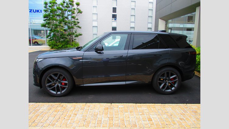 2024 認定中古車 Land Rover Range Rover Sport カルパチアングレイ D300マイルドハイブリッド スタンダードホイールベース Dynamic SE