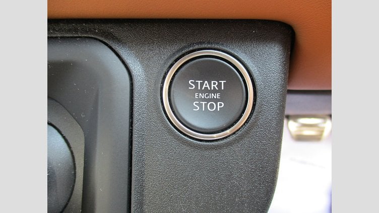 2023 認定中古車 Land Rover Defender 110 サントリーニブラック D300 AWD（AT） X-DYNAMIC HSE