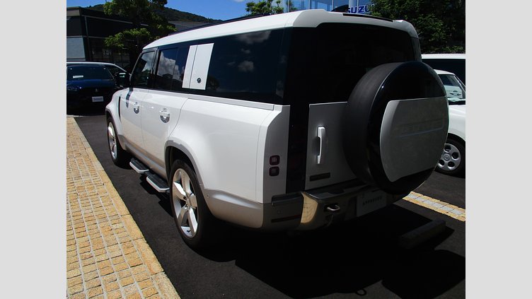2022 認定中古車 Land Rover Defender 130 フジホワイト D300 AWD AUTOMATIC MHEV FIRST EDITION