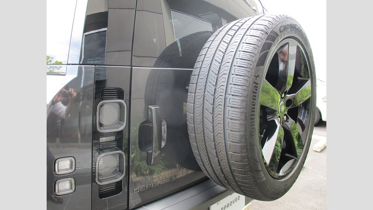 2024 認定中古車 Land Rover Defender 110 カルパチアングレイ P525 AWD (AT) V8