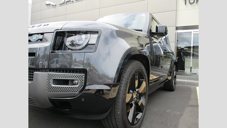 2024 認定中古車 Land Rover Defender 110 カルパチアングレイ P525 AWD (AT) V8