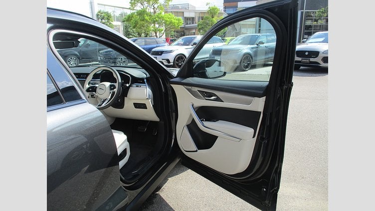 2023 認定中古車 Jaguar F-Pace カルパチアングレイ D204 AWD（オートマチック）MHEV R-DYNAMIC SE