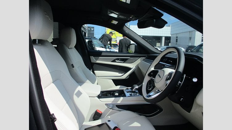 2023 認定中古車 Jaguar F-Pace カルパチアングレイ D204 AWD（オートマチック）MHEV R-DYNAMIC SE