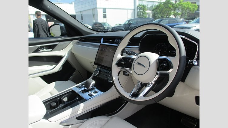 2023 認定中古車 Jaguar F-Pace カルパチアングレイ D204 AWD（オートマチック）MHEV R-DYNAMIC SE