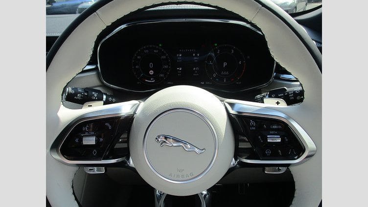 2023 認定中古車 Jaguar F-Pace カルパチアングレイ D204 AWD（オートマチック）MHEV R-DYNAMIC SE