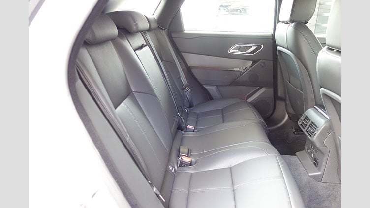 2024 認定中古車 Land Rover Range Rover Velar アロイオスグレイ D200マイルドハイブリッド（ディーゼル） スタンダードホイールベース Dynamic SE