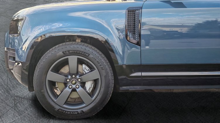 2024 Approved Land Rover Defender 90 Tasman Blue D6H 300PS  X-Dynamic SE 