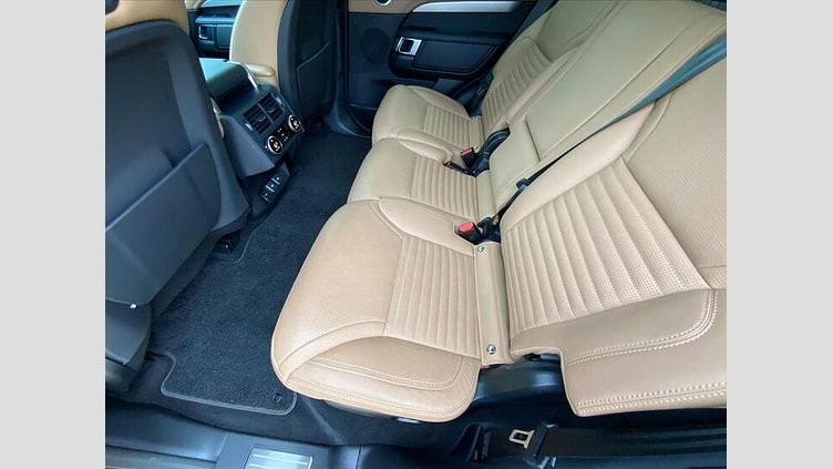 2023 Approved Land Rover Discovery Silicon Silver auto METROPOLITAN EDITION 