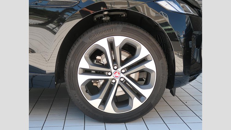 2022 認定中古車 Jaguar F-Pace サントリーニブラック D204 AWD（オートマチック）MHEV R-DYNAMIC SE