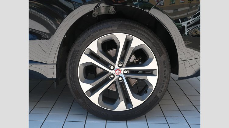 2022 認定中古車 Jaguar F-Pace サントリーニブラック D204 AWD（オートマチック）MHEV R-DYNAMIC SE