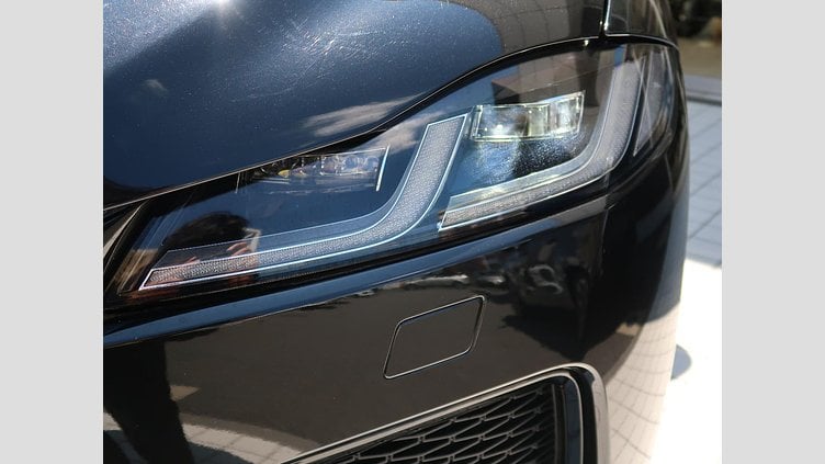2022 認定中古車 Jaguar F-Pace サントリーニブラック D204 AWD（オートマチック）MHEV R-DYNAMIC SE