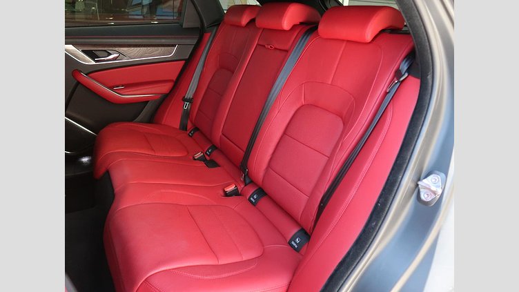 2022 認定中古車 Jaguar F-Pace サントリーニブラック D204 AWD（オートマチック）MHEV R-DYNAMIC SE