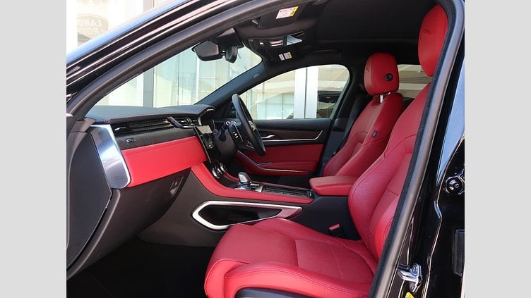 2022 認定中古車 Jaguar F-Pace サントリーニブラック D204 AWD（オートマチック）MHEV R-DYNAMIC SE