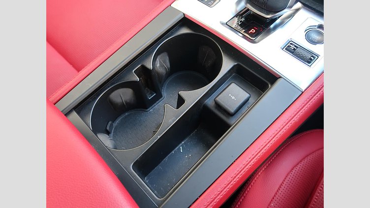 2022 認定中古車 Jaguar F-Pace サントリーニブラック D204 AWD（オートマチック）MHEV R-DYNAMIC SE