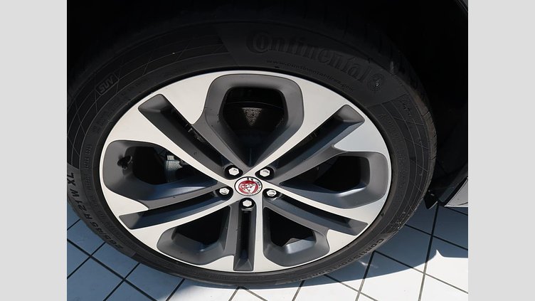 2022 認定中古車 Jaguar F-Pace サントリーニブラック D204 AWD（オートマチック）MHEV R-DYNAMIC SE