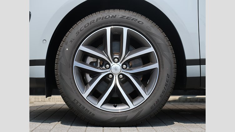 2023 認定中古車 Land Rover Range Rover Evoque アロイオスグレイ D200マイルドハイブリッド（ディーゼル） スタンダードホイールベース S