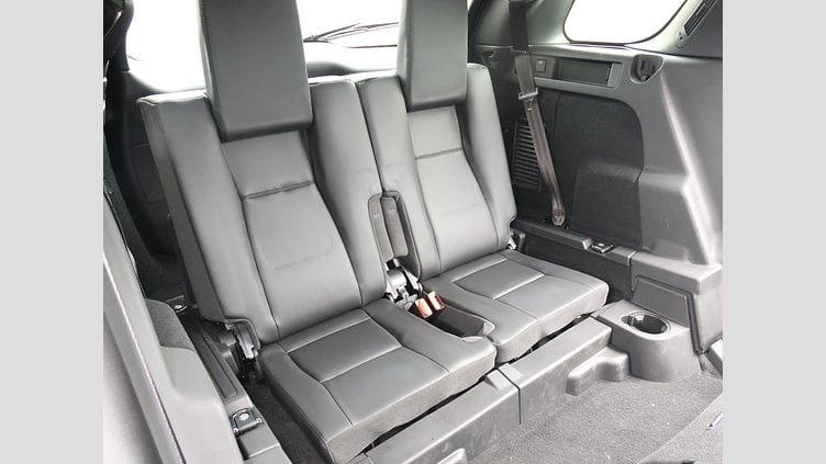 2017 認定中古車 Land Rover Discovery Sport Santorini Black 2.0 litre Si4 Petrol 7ジャーニースペシャルエディション