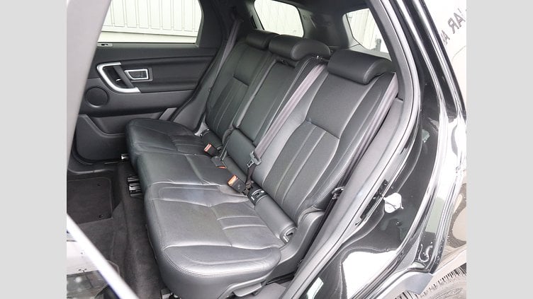 2017 認定中古車 Land Rover Discovery Sport Santorini Black 2.0 litre Si4 Petrol 7ジャーニースペシャルエディション