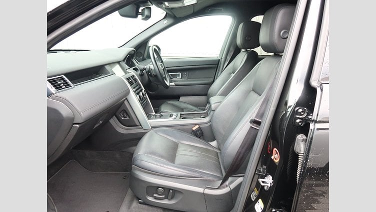 2017 認定中古車 Land Rover Discovery Sport Santorini Black 2.0 litre Si4 Petrol 7ジャーニースペシャルエディション