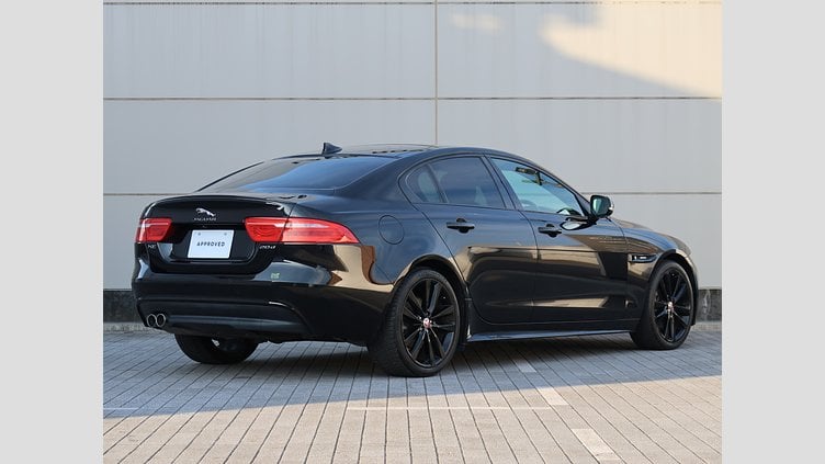 2015 認定中古車 Jaguar XE Santorini Black 20ｄ R-Spot