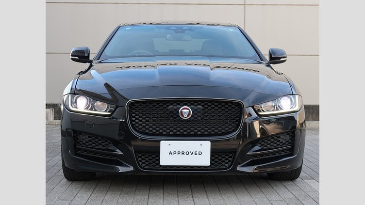 2015 認定中古車 Jaguar XE Santorini Black 20ｄ R-Spot
