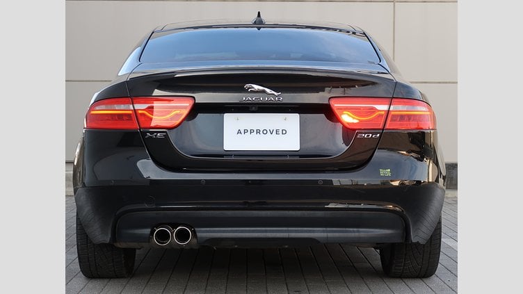 2015 認定中古車 Jaguar XE Santorini Black 20ｄ R-Spot