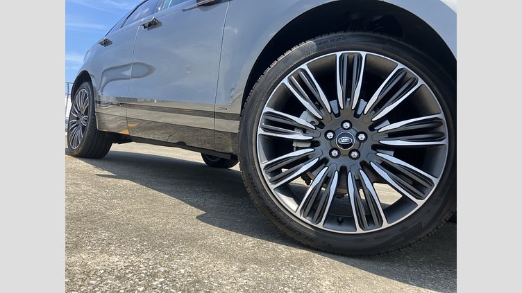 2020 認定中古車 Land Rover Range Rover Velar Silicon Silver 1オーナー サンルーフ 22インチAW シートヒーター＆ベンチレーション マッサージ機能付き20way電動調節シート コントラストルーフ マトリックスLEDヘッドランプ MERIDIANサラウンドシステム レーンキープアシスト Rダイナミック　HSE