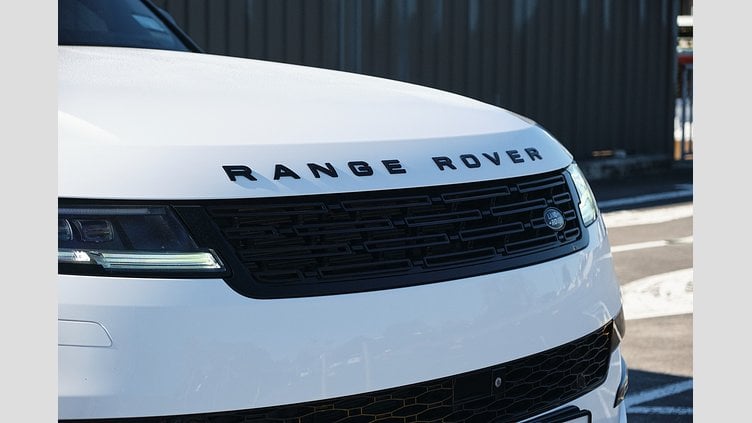 2023 Approved Land Rover Range Rover Sport Fuji White P400 Dynamic SE