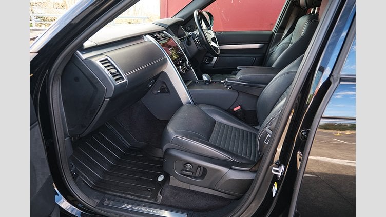 2021 Approved Land Rover Discovery Santorini Black D250 R-Dynamic SE