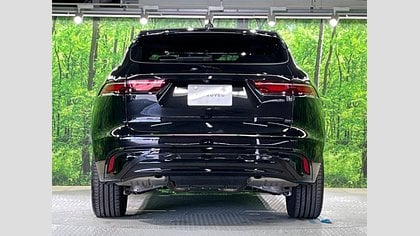 F-Pace 6