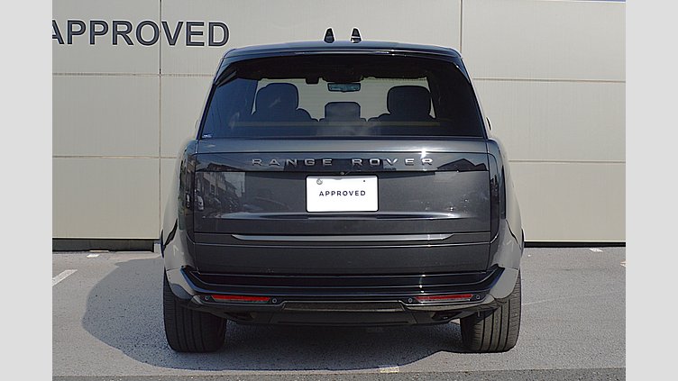 2024 認定中古車 Land Rover Range Rover シャラントグレー P550 AWD PHEV（AT） スタンダードホイールベース HSE