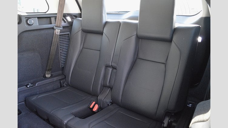 2024 認定中古車 Land Rover Discovery Sport Fuji White AWD D200 DYNAMIC SE  5+2