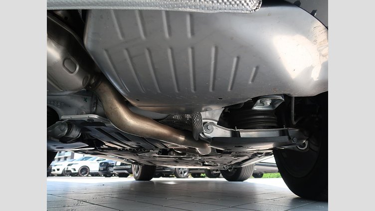 2024 認定中古車 Land Rover Range Rover Ostuni Pearl White (Hable para conocer la disponibilidad) D300 AWD MHEV（AT） AUTOBIOGRAPHY SWB