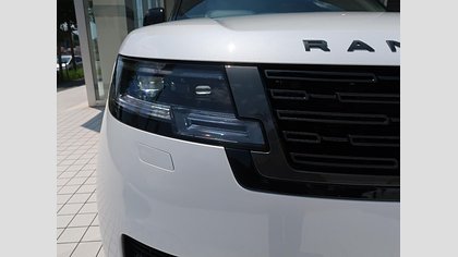 Range Rover 44