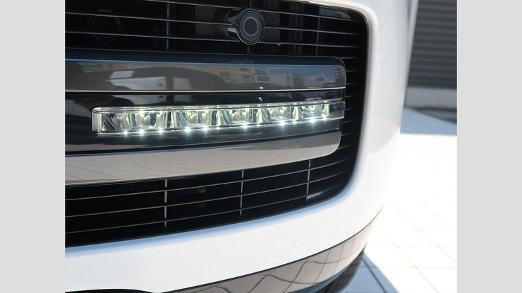 2024 認定中古車 Land Rover Range Rover Ostuni Pearl White (Hable para conocer la disponibilidad) D300 AWD MHEV（AT） AUTOBIOGRAPHY SWB