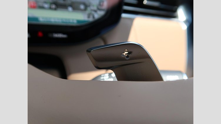 2024 認定中古車 Land Rover Range Rover Ostuni Pearl White (Hable para conocer la disponibilidad) D300 AWD MHEV（AT） AUTOBIOGRAPHY SWB