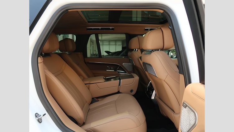 2024 認定中古車 Land Rover Range Rover Ostuni Pearl White (Hable para conocer la disponibilidad) D300 AWD MHEV（AT） AUTOBIOGRAPHY SWB