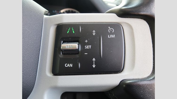 2023 認定中古車 Land Rover Defender 110 サントリーニブラック(メタリック) D300 S