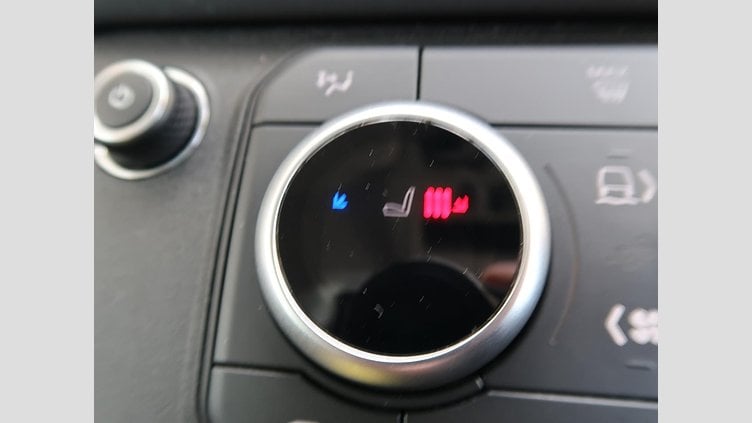 2023 認定中古車 Land Rover Defender 110 サントリーニブラック(メタリック) D300 S