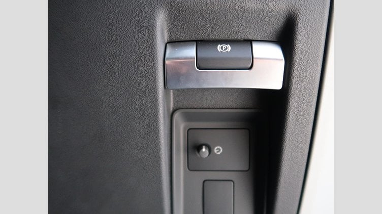 2023 認定中古車 Land Rover Defender 110 サントリーニブラック(メタリック) D300 S