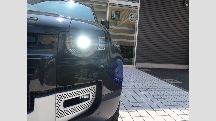 2023 認定中古車 Land Rover Defender 110 サントリーニブラック(メタリック) D300 S