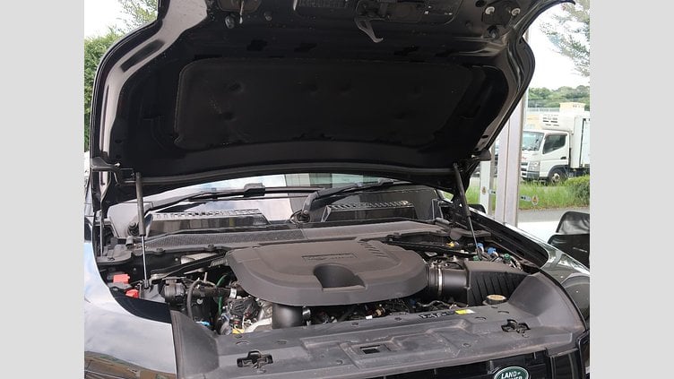 2023 認定中古車 Land Rover Defender 110 サントリーニブラック(メタリック) D300 S