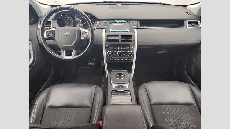 2019 JAZDENÉ VOZIDLÁ Land Rover Discovery Sport Fuji White 4x4 2.0L TD4 SE AT