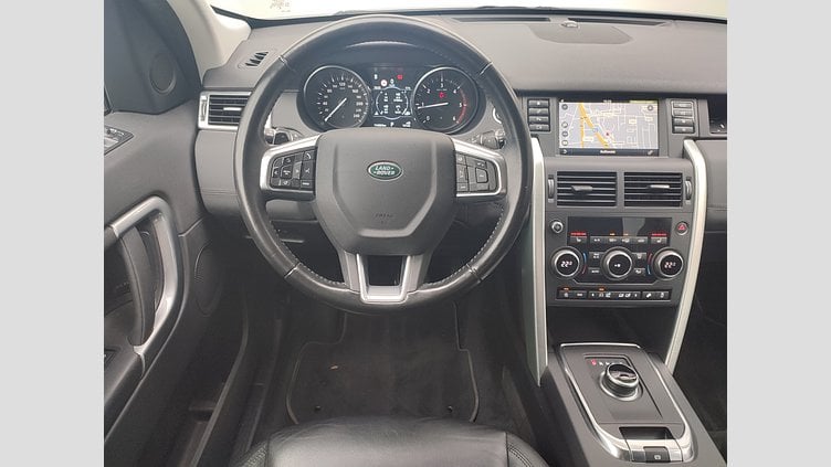 2019 JAZDENÉ VOZIDLÁ Land Rover Discovery Sport Fuji White 4x4 2.0L TD4 SE AT