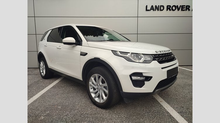 2019 JAZDENÉ VOZIDLÁ Land Rover Discovery Sport Fuji White 4x4 2.0L TD4 SE AT