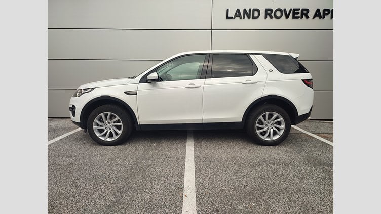 2019 JAZDENÉ VOZIDLÁ Land Rover Discovery Sport Fuji White 4x4 2.0L TD4 SE AT
