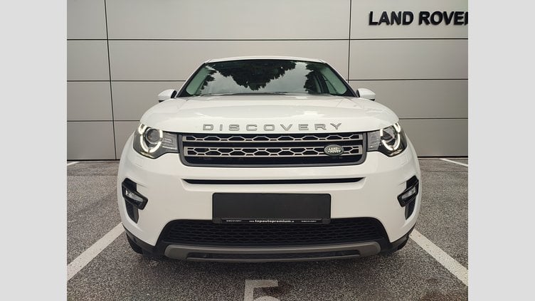 2019 JAZDENÉ VOZIDLÁ Land Rover Discovery Sport Fuji White 4x4 2.0L TD4 SE AT