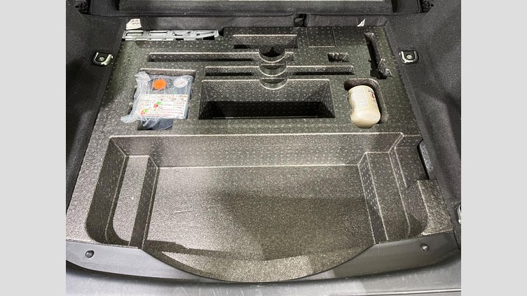 2019 認定中古車 Land Rover Range Rover Evoque Narvik Black 4WD SE