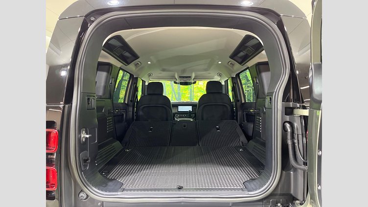 2023 認定中古車 Land Rover Defender 110 Pangea Green 4WD １１０Ｓ Ｄ３００